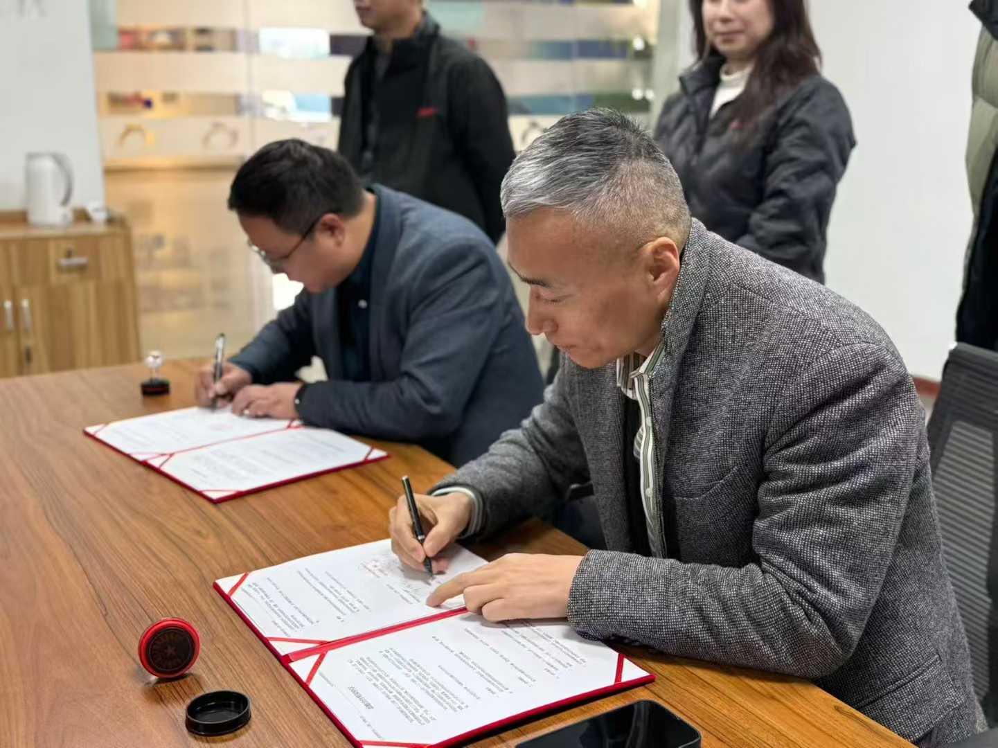 Nuzhuo Group ja SCGC Group ovat aloittaneet strategisen yhteistyön